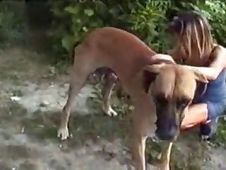 Teen Wants To Fuck Dog